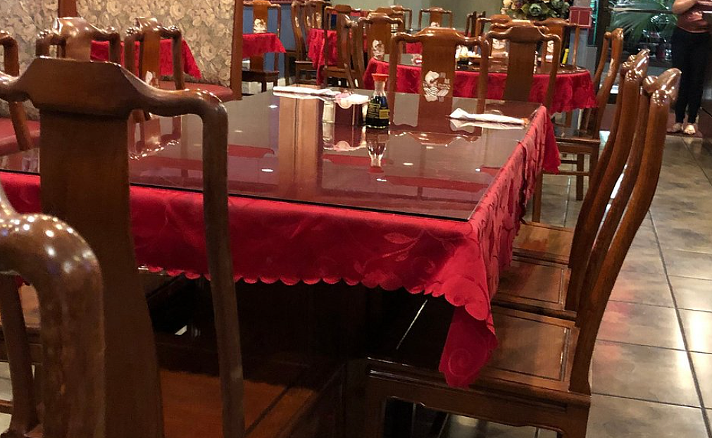男子闯入中餐馆挥铁锹狂砸，大喊“杀光所有人”：称中餐馆7月将释放病毒（组图） - 3