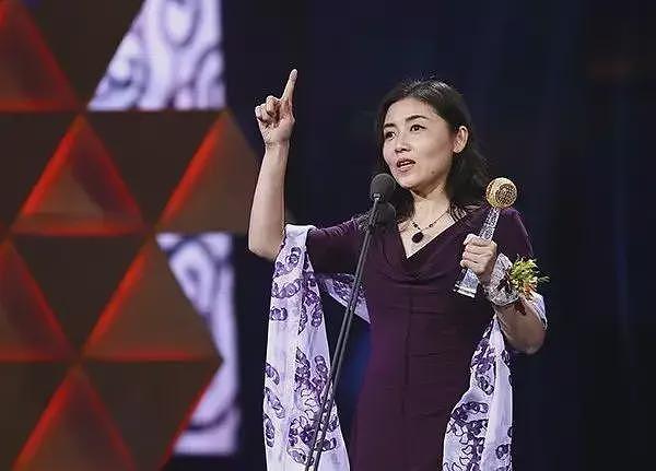 【社交】颜宁荣获“全国三八红旗手标兵”，从清华女神到中科院院士，她寄语女性：请勇敢做自己（组图） - 17