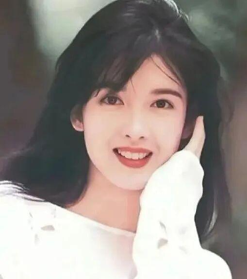 无数男人心中的白月光,被绿8次,结婚18年没孩子,顶级恋爱脑?(组图) - 5