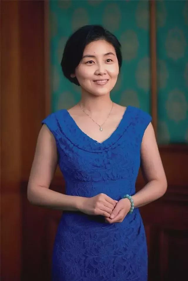 【社交】颜宁荣获“全国三八红旗手标兵”，从清华女神到中科院院士，她寄语女性：请勇敢做自己（组图） - 7
