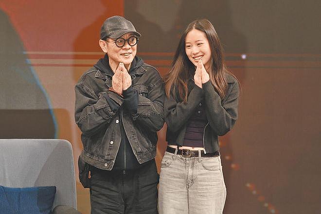 李连杰透露小女儿患抑郁症,幽默回应换心脏传闻,22岁女儿很漂亮(组图) - 1