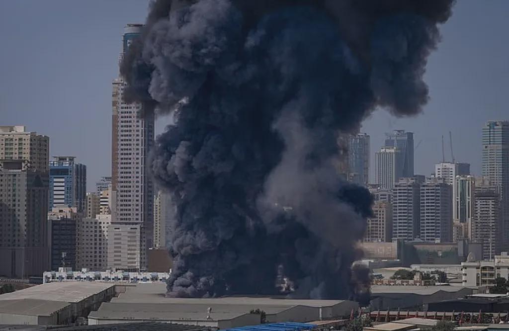 升级!美国潜艇击沉伊朗军舰, 至少80人死亡,伊朗放话“彻底摧毁”,加拿大被卷入(视频/组图) - 6