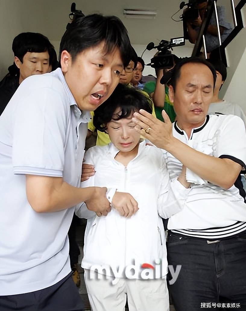 崔真实女儿指控外婆侵占16亿遗产,外婆喊冤枉(组图) - 5