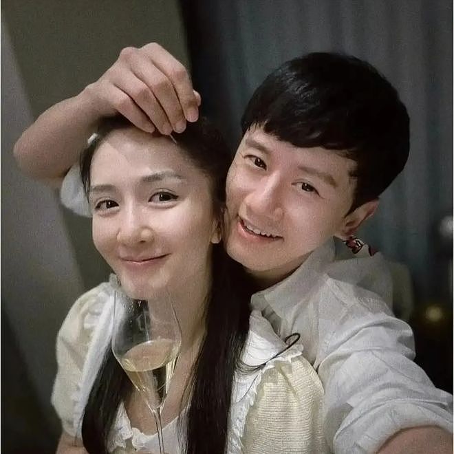 谢娜张杰时间线再被扒!自曝恋爱6年才结婚,实锤2006年相恋(组图) - 2