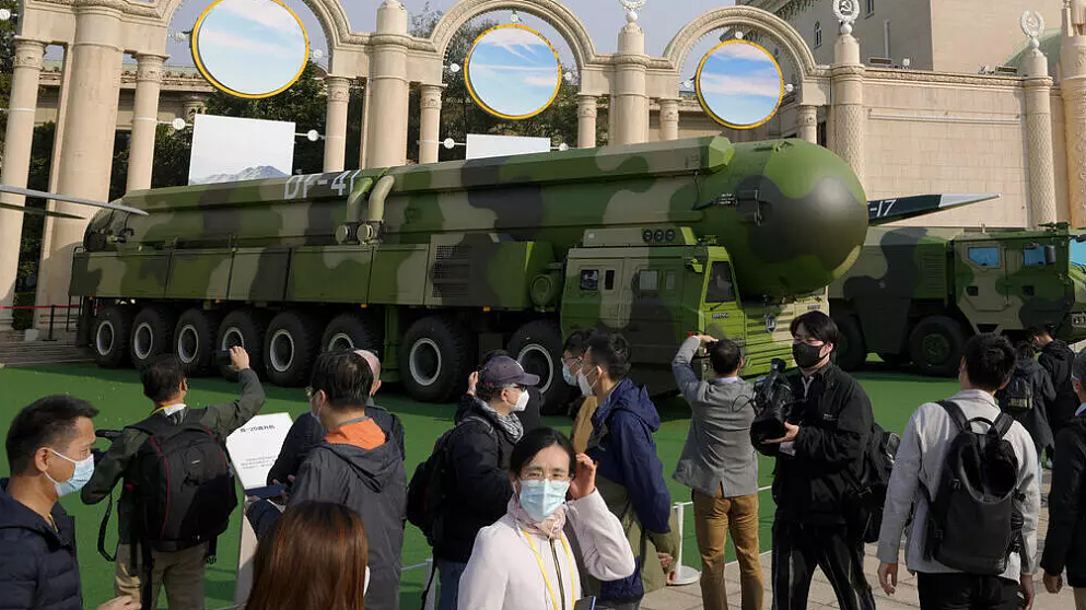 彭博社：中国的军费预算远超你想象，公布时机尤为敏感（图） - 1
