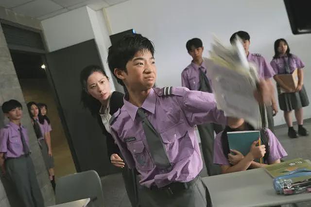 国安审查下,飞到台湾看电影的香港人(组图) - 2