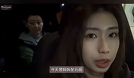 冯小刚夫妇现身洛杉矶！开特斯拉当司机、逛华人超市买菜包饺子，生活太真实（组图） - 3