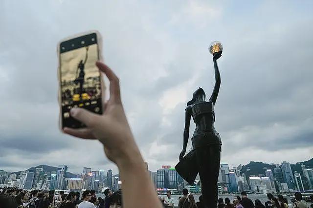 国安审查下,飞到台湾看电影的香港人(组图) - 5