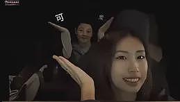 冯小刚夫妇现身洛杉矶，开特斯拉、逛华人超市…（组图） - 4