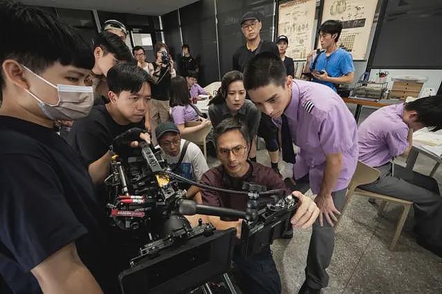 国安审查下,飞到台湾看电影的香港人(组图) - 4