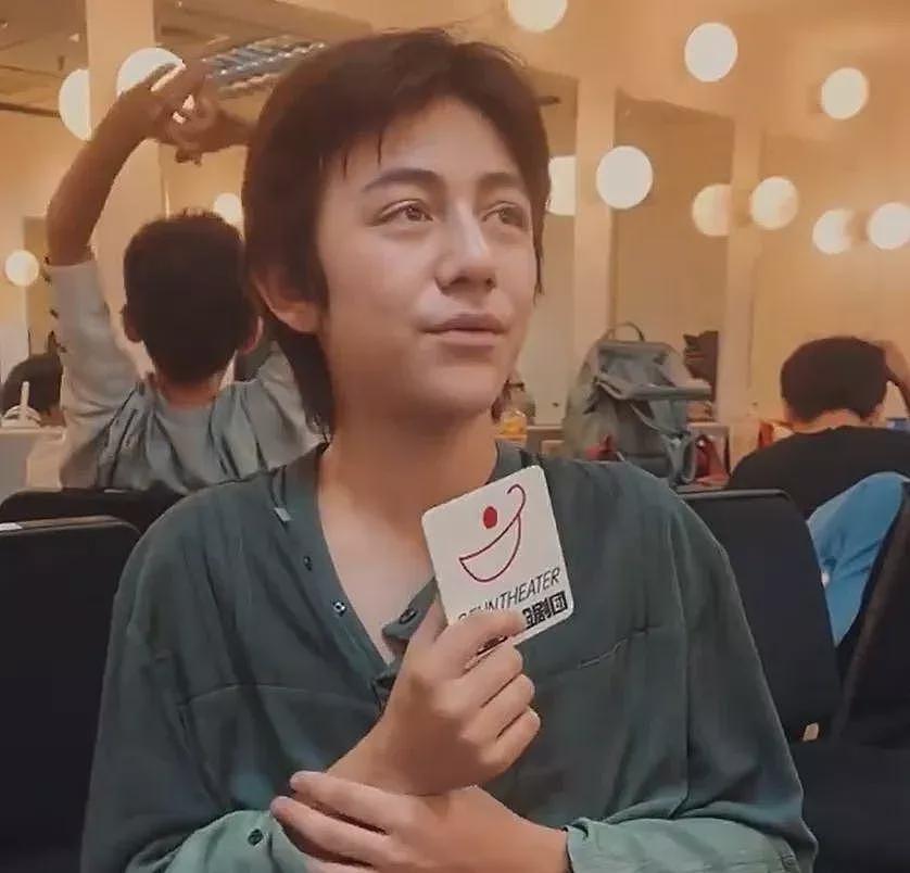 刘烨多次内涵黄渤女儿丑，如今回旋镖来了（组图） - 5