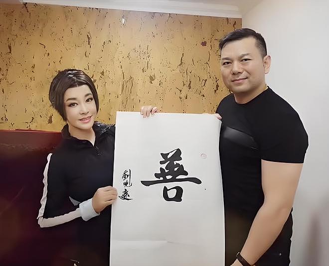 古柯曝料：刘晓庆将保镖发展为男友，后诬陷保镖偷珠宝（组图） - 8