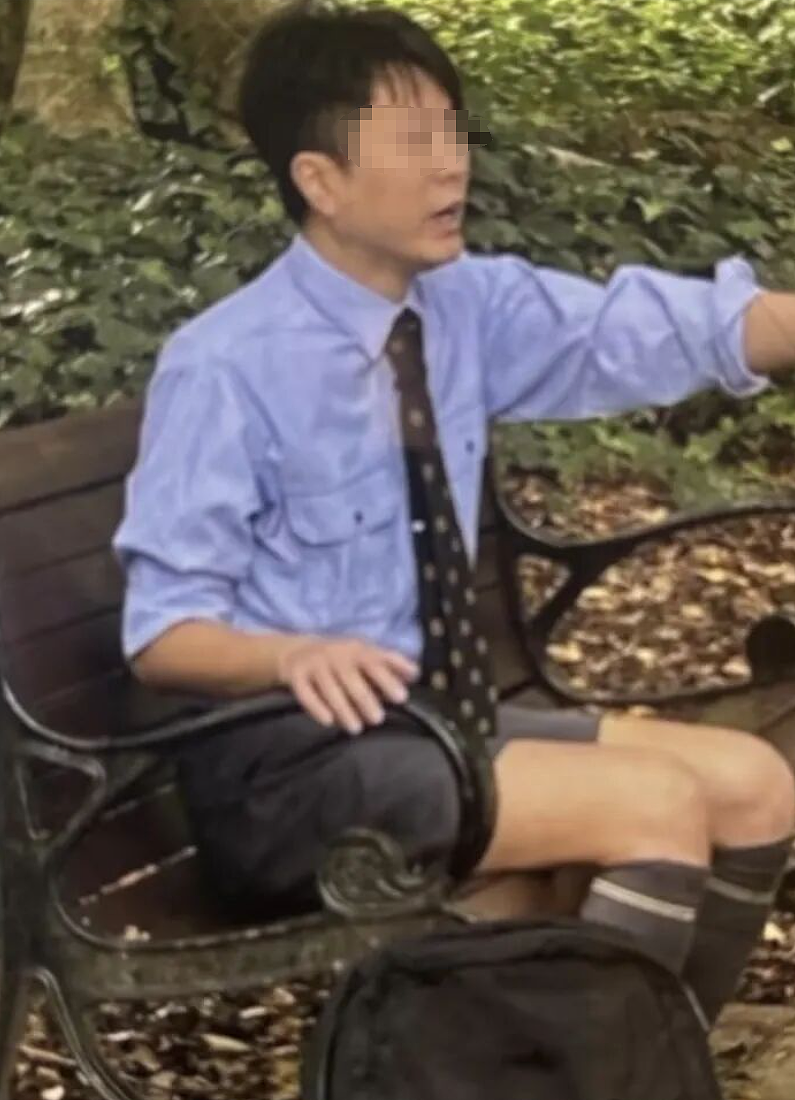 炸裂!46岁华人教授穿校服混进悉尼名校,装高中生各种偷拍,当场被捕...(组图) - 2