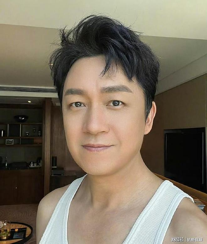 潘粤明深夜发文引热议，前妻董洁承认当年任性，不再阻挠父子相见（组图） - 2