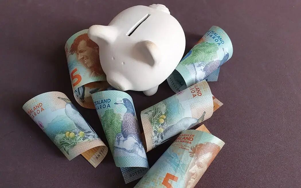 奥克兰严重车祸!轿车翻车!该路段拥堵!新西兰进入第九波感染潮!一周50人住院!19人死亡(组图) - 11