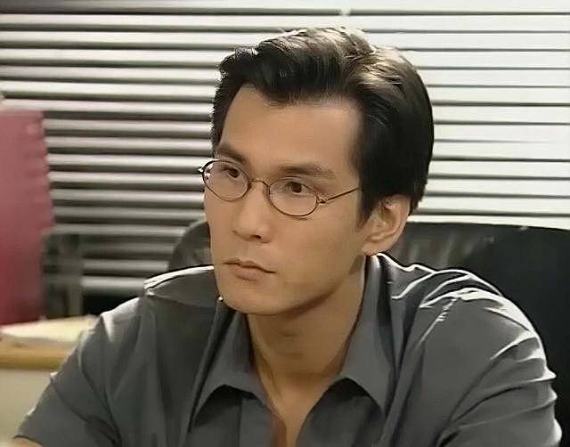 香港知名演员患抑郁症，病情严重时想过自杀，每天要吃十粒安眠药（组图） - 9
