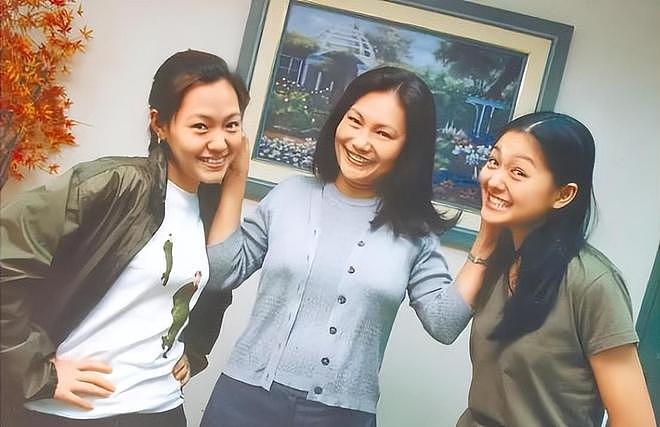 大S妈妈晒自拍照，重拾对生活的信心，率领S家人过新生活（组图） - 9