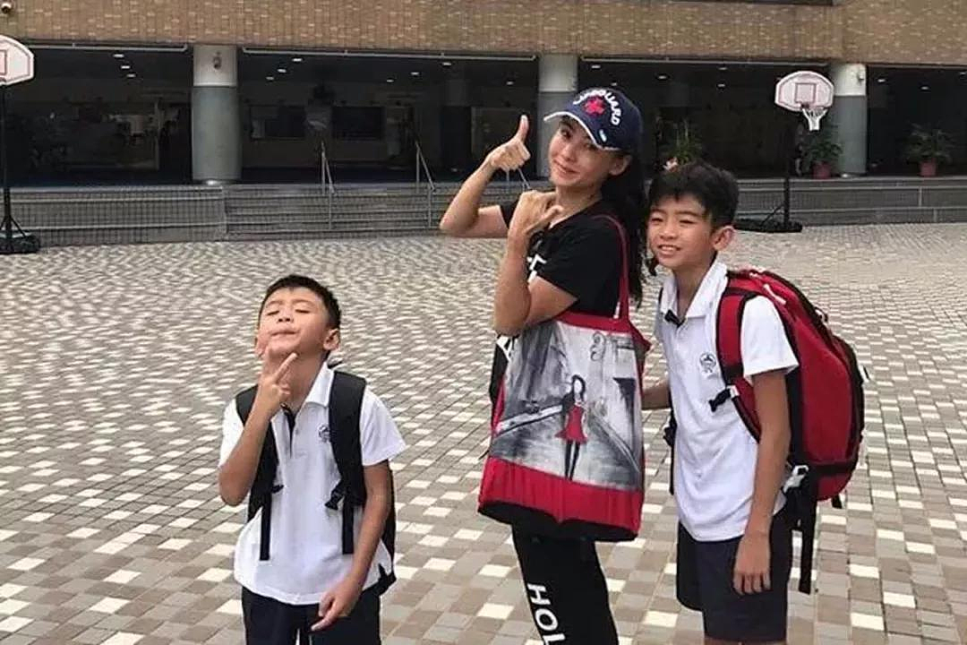 从新加坡富商到谢贤生意伙伴... 张柏芝小儿子正面照疑曝光，生父身份再添猛料？！（组图） - 28