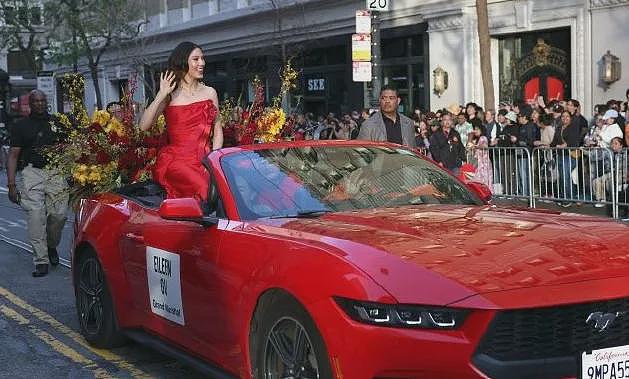 谷爱凌返回美国，担任农历新年花车巡游总指挥，被称“旧金山的骄傲”（组图） - 5