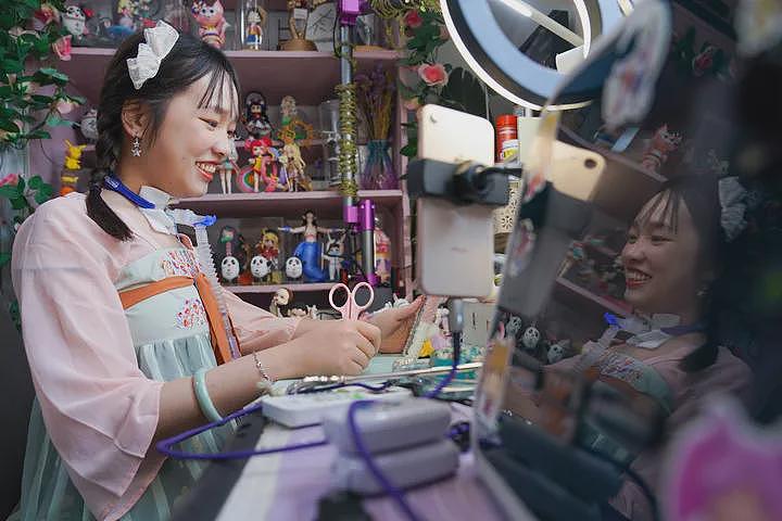 【情感】90后女孩全身80%瘫痪,却“逆袭“人生,被上海男友宠成公主(组图) - 6