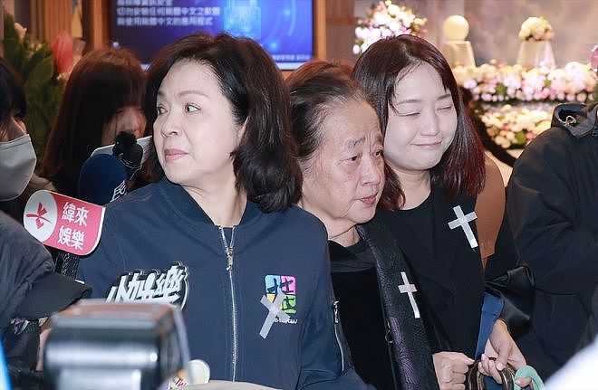 众星送别袁惟仁，前妻陆元琪露面表示不再怨恨，Ella哭到说不出话（组图） - 23