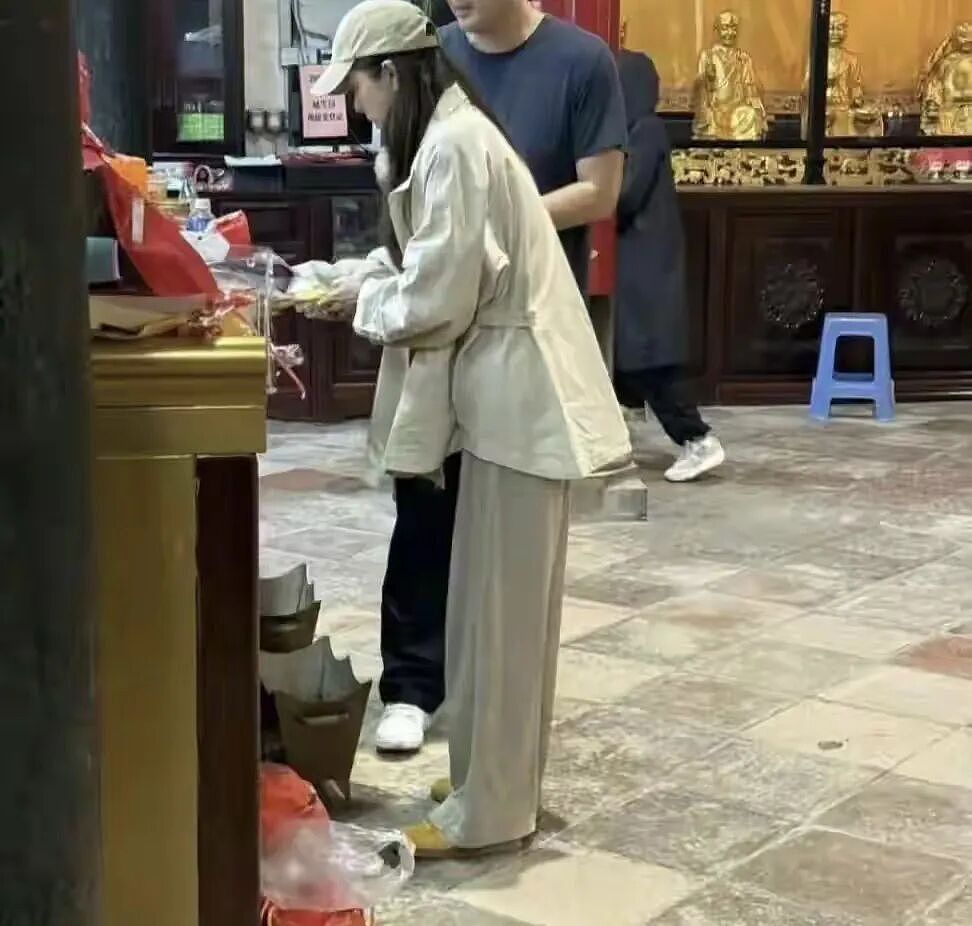 曾黎男友来头不小，同居多年不婚不育（组图） - 1