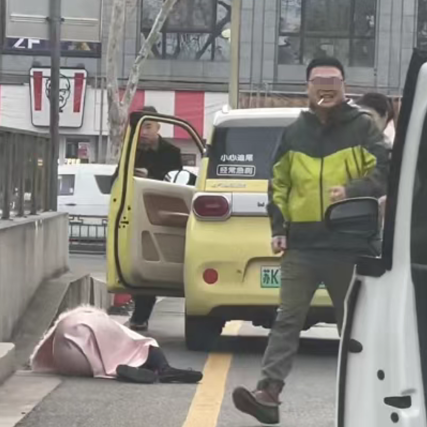 车剐蹭后女生撒泼讹诈被狂扇一掌，现场视频流出看爽了但大哥赔钱赔惨了（视频/组图） - 5