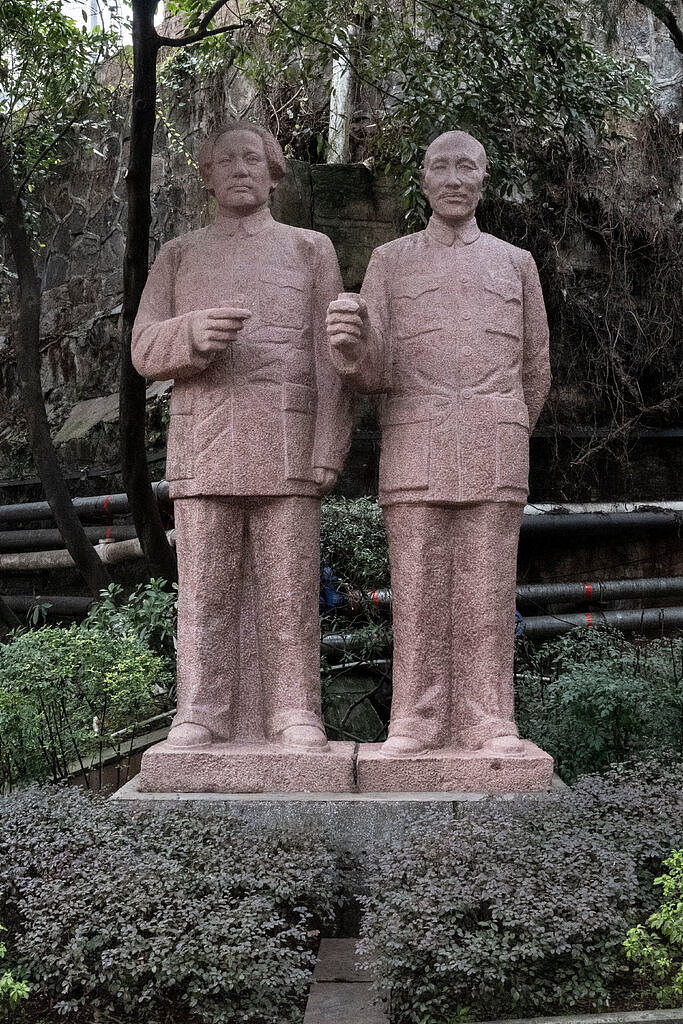 茅台之乡陷困局，“中国酒都”力图突围（组图） - 6