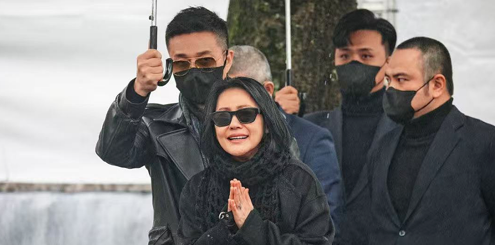 热搜爆了！小S老公许雅钧私发大S出殡照“撩粉”引爆舆论！对方公布聊天截图后立即被拉黑！S妈力挺女婿（组图） - 5