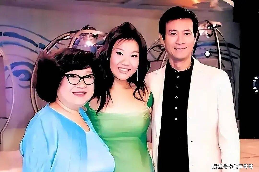 79岁郑少秋近况曝光！经历3段婚姻育有4个女儿，如今住院只有护工相伴（组图） - 4