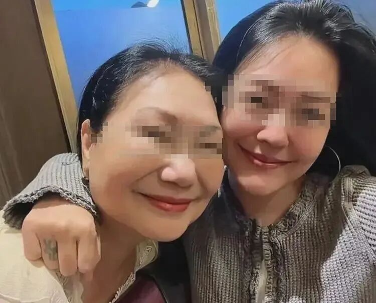 热搜爆了！小S老公许雅钧私发大S出殡照“撩粉”引爆舆论！对方公布聊天截图后立即被拉黑！S妈力挺女婿（组图） - 15