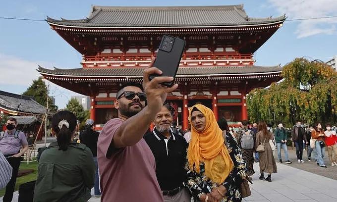 印度游客填补了中国游客不去日本的市场空白？日本人：素质实在难以接受（组图） - 13