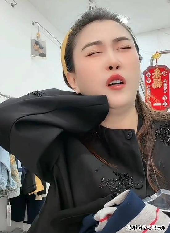 39岁网红“王炸姐”直播猝死,求救仅10分钟后死亡(组图) - 2
