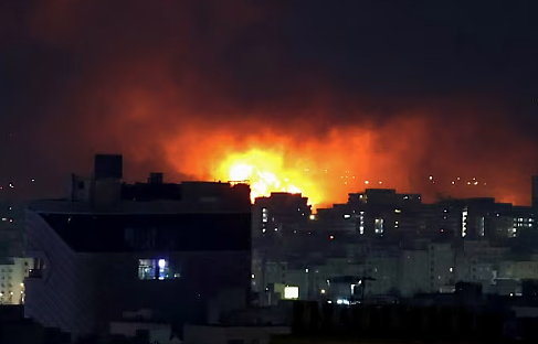 澳洲关闭三处大使馆! 并敦促公民撤离!多地加油站断供, 囤油, 抢购, 倒卖……(组图) - 3
