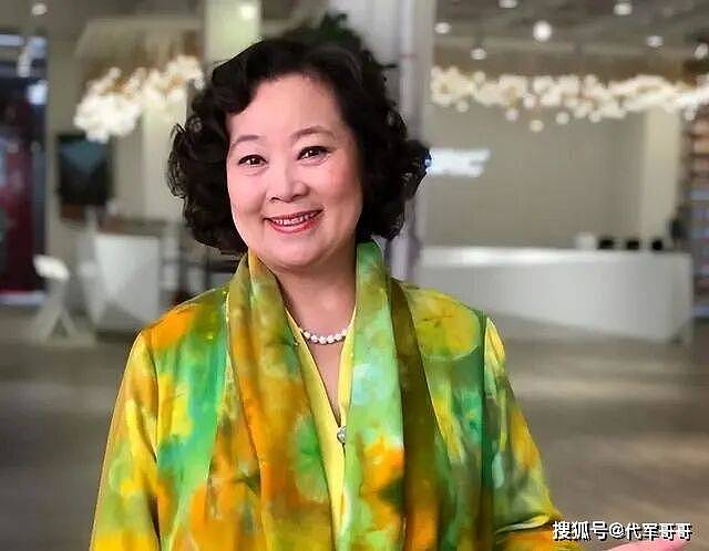 70岁老戏骨方青卓近况曝光！为报恩再嫁小4岁丈夫（组图） - 7