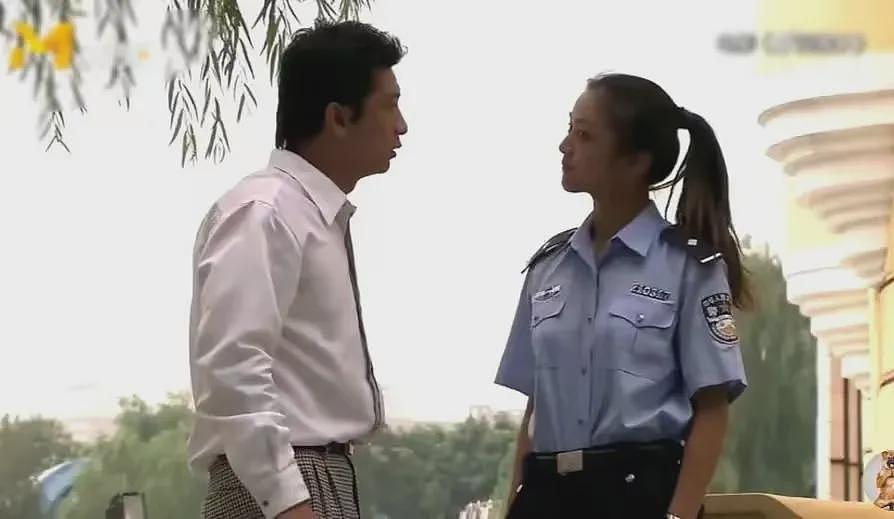 中年爆红的“好男人”专业户，一家四口幸福甜蜜，宠了十几年的妻子原来是她（组图） - 10