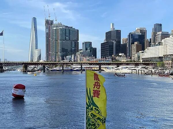 油价短期上涨逾三成,加油站排队;澳上市明星软件公司大规模裁员(组图) - 8