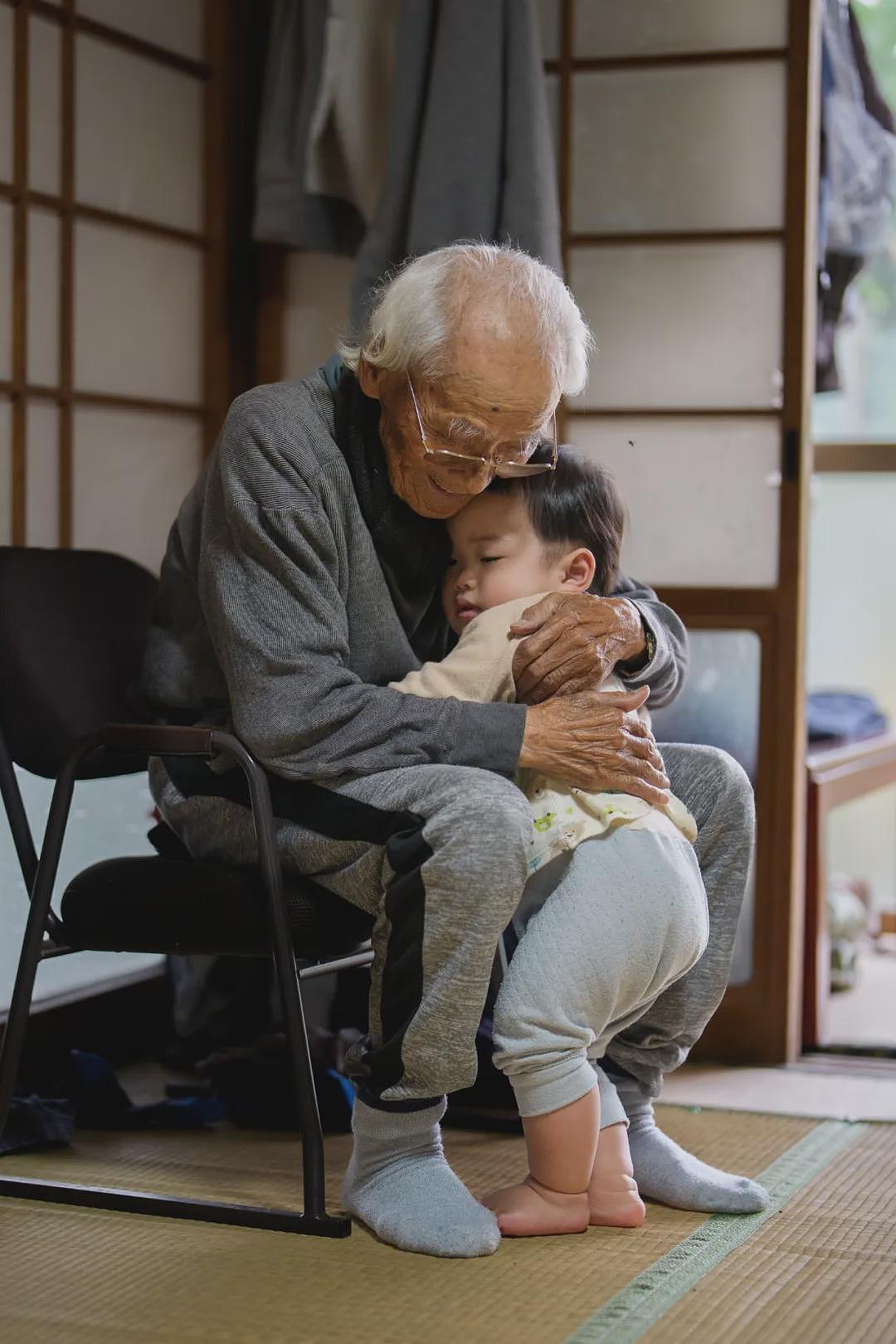 日本老人存款8000万，大吃大喝高消费只为“死前财产清零“，和孩子因此关系疏远，但他并不后悔…（组图） - 8