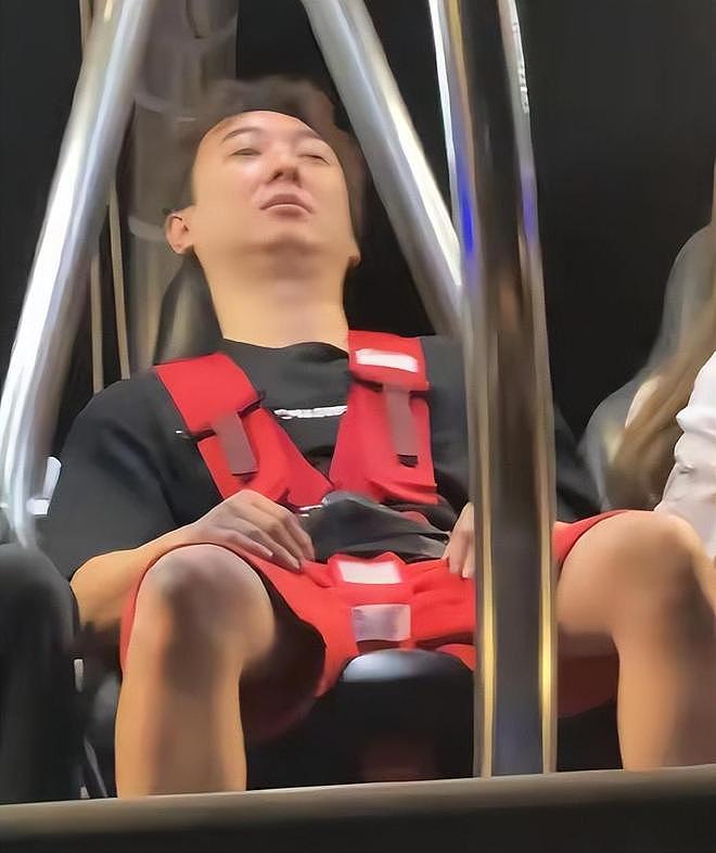 王思聪女友懒懒分享最新穿搭，恋爱3年疑似结婚，和王公子很恩爱（组图） - 16