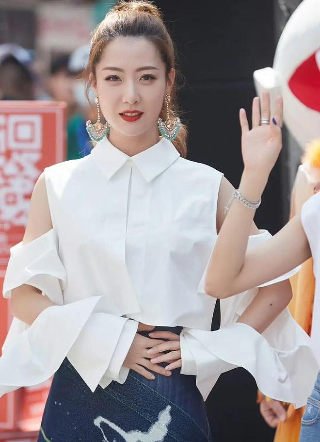 39岁白冰近况曝光！与丁一离婚已经5年，12岁女儿遗传了她的美貌（组图） - 7