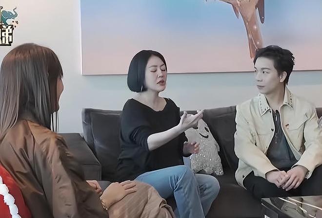 小S这是怎么了?在街头崩溃嚎啕大哭,趴在助理身上站不起来(组图) - 6