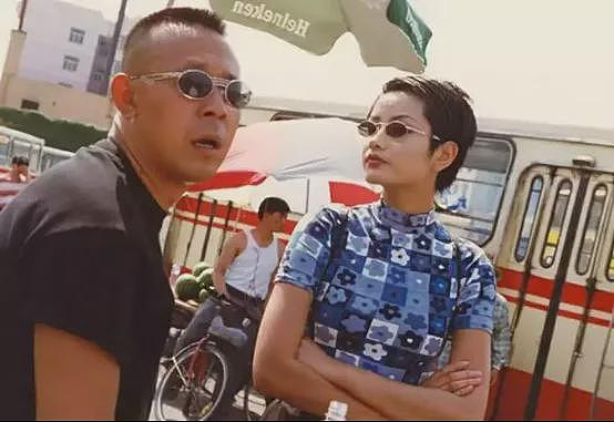 【社交】54岁瞿颖“退休后”又翻红，超模归来竟是女“梗”王！网友：我的快乐都是姐姐给的（组图） - 12