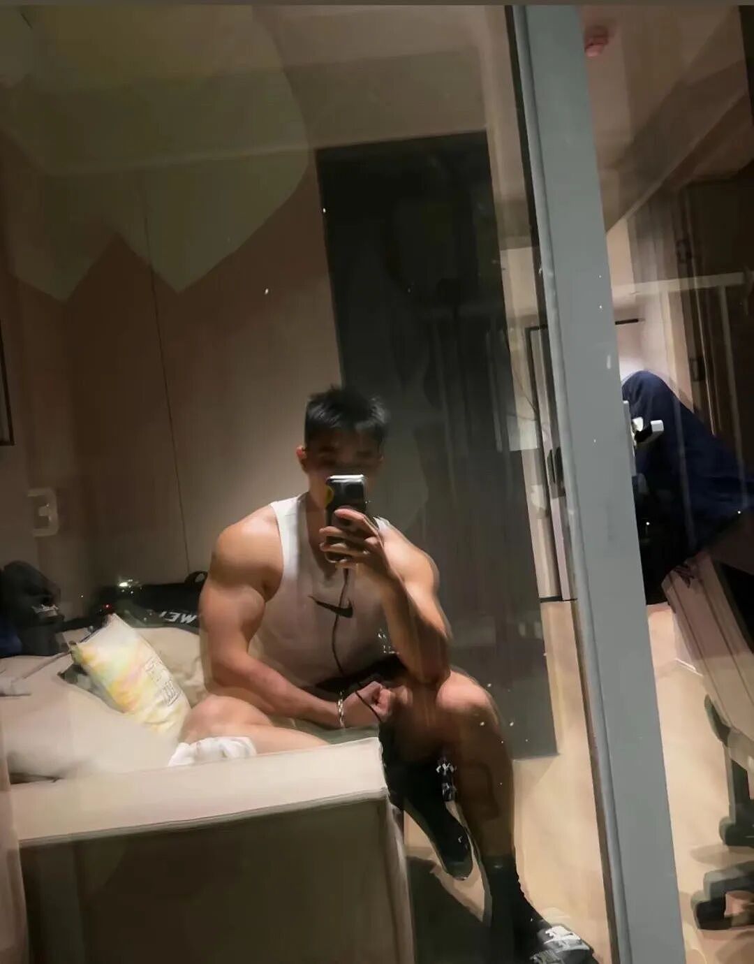 【帅哥】186cm东北直男体育生，这个腹肌有亮点…（组图） - 10