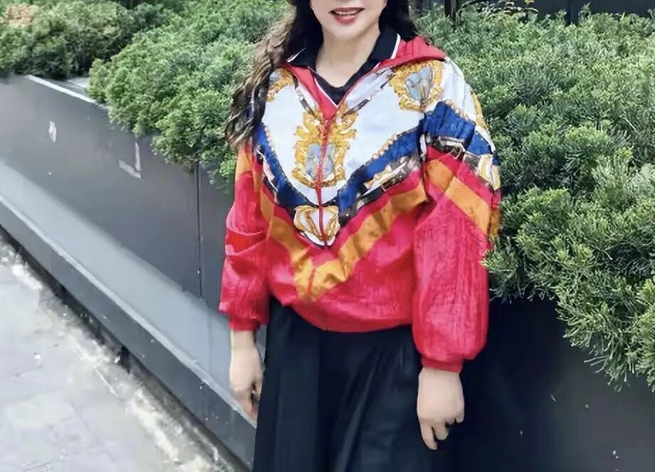 昔日女皇沦落短剧圈,想演戏却没人请,还因违建惹官司(组图) - 4
