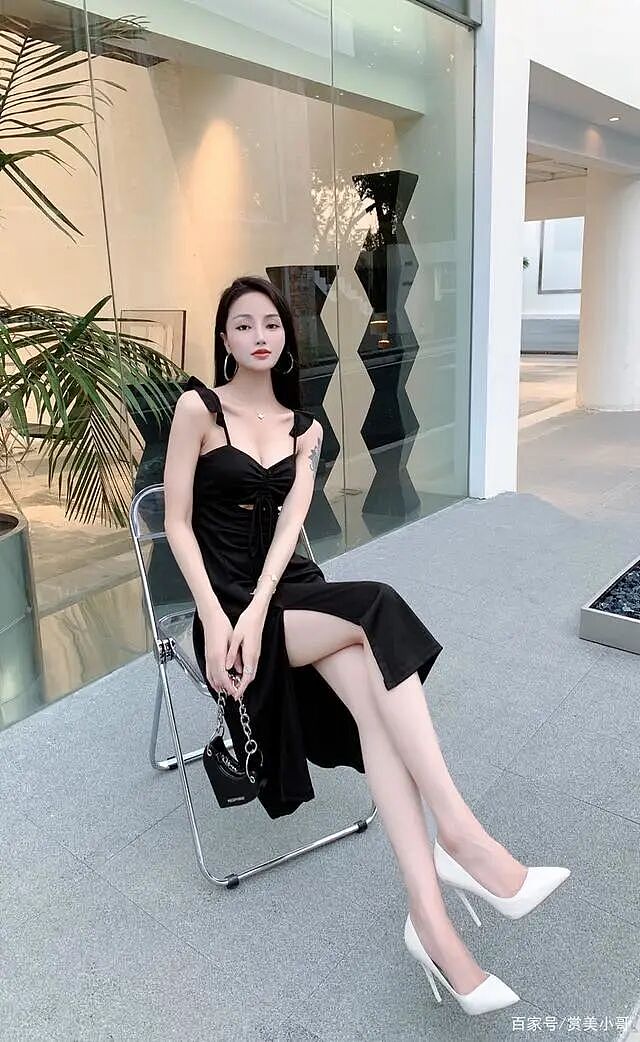 【美女】气质高雅，黑色镂空连衣裙（组图） - 9