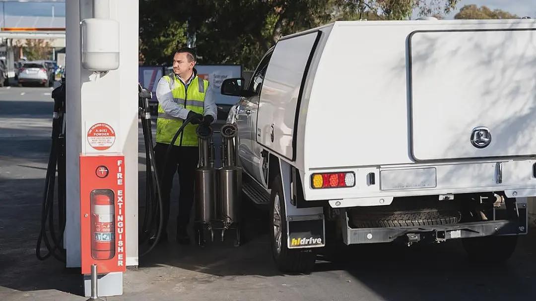 【差距】中国官宣限制油价；新西兰推出燃油补贴；澳洲：少出门（组图） - 12