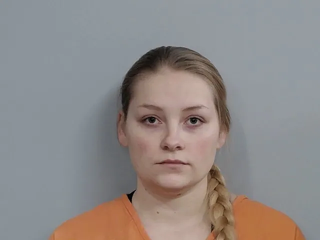 美21岁啦啦队女神出租屋独自生娃，扔垃圾袋藏衣柜致死！前现男友们都称不知情（组图） - 17