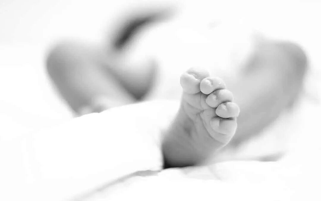 美21岁啦啦队女神出租屋独自生娃，扔垃圾袋藏衣柜致死！前现男友们都称不知情（组图） - 14