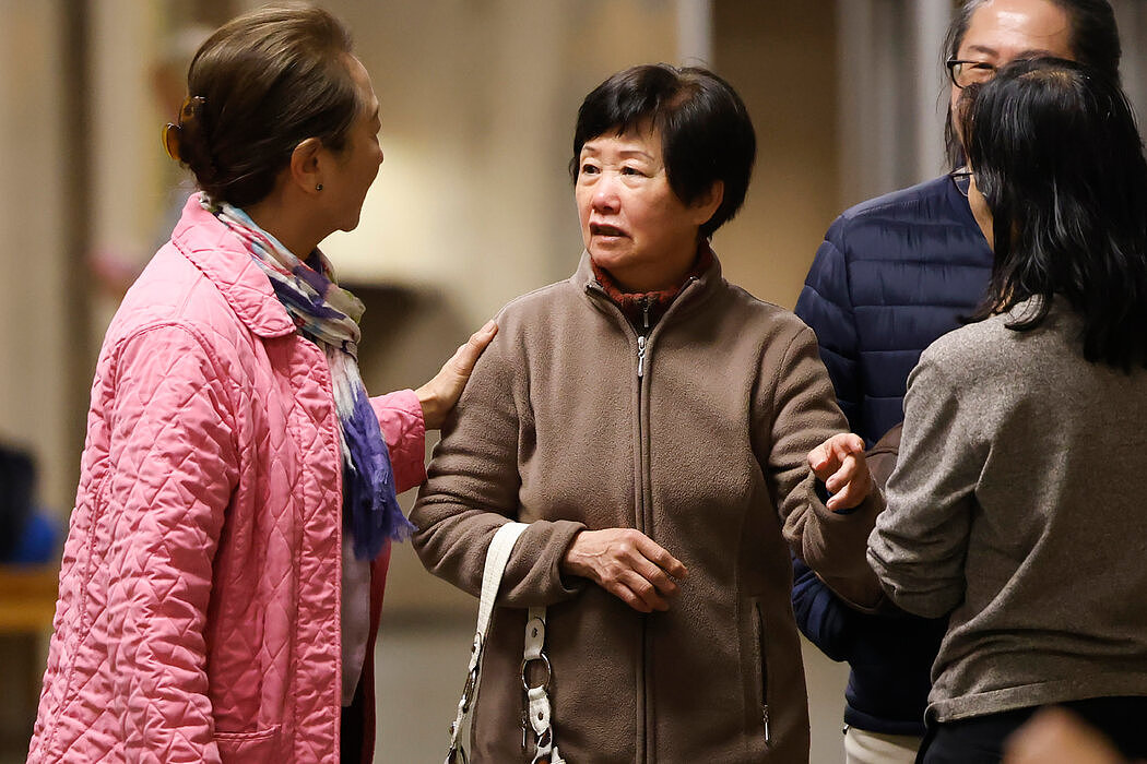 高龄华裔女性超速撞死一家四口,缓刑判罚引争议(组图) - 4