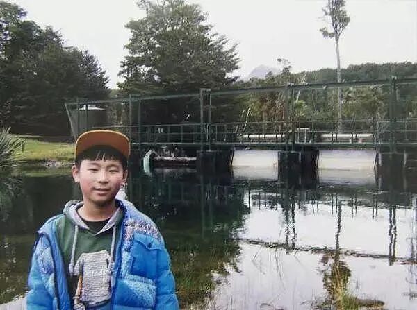 11岁华人男孩被白人继父拐走，双双坠崖身亡！给母亲留下一句“你不配做妈妈”（组图） - 4